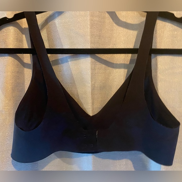LULULEMON 34A Like nothing BRA Black - Picture 5 of 10
